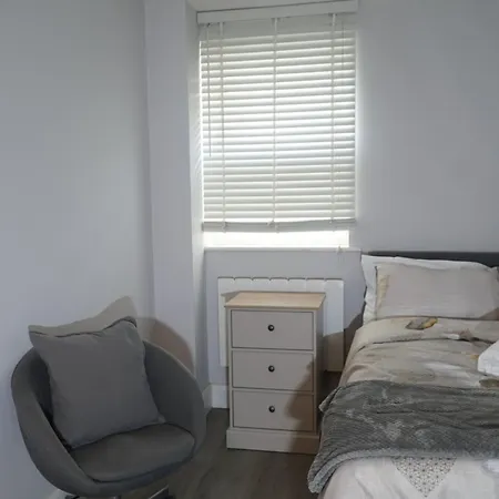 Appartement Tranquil Retreat: Modern Flat In Maidenhead Extérieur photo